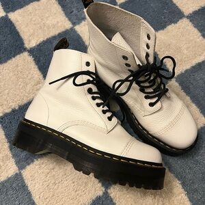 Dr. Martens White Sinclair Boots